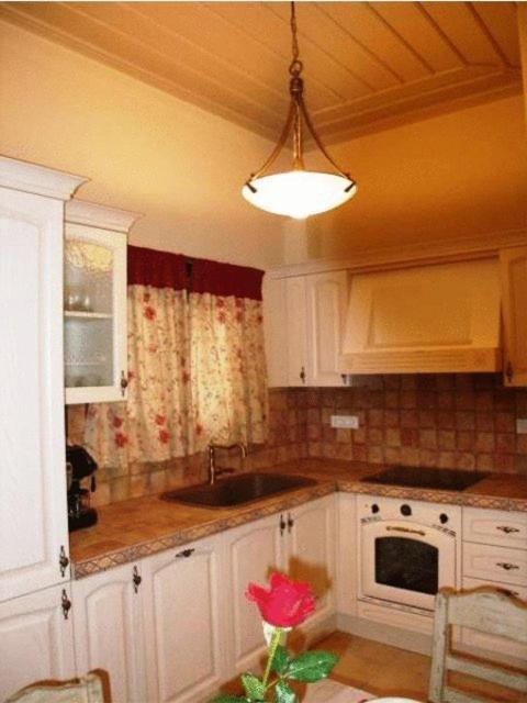 Giogarakis Suites Eleonas Kamer foto