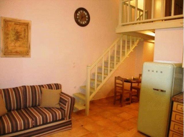 Giogarakis Suites Eleonas Kamer foto